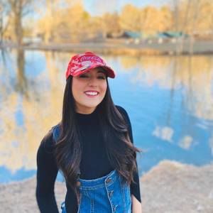 Meet your Posher, Melanie